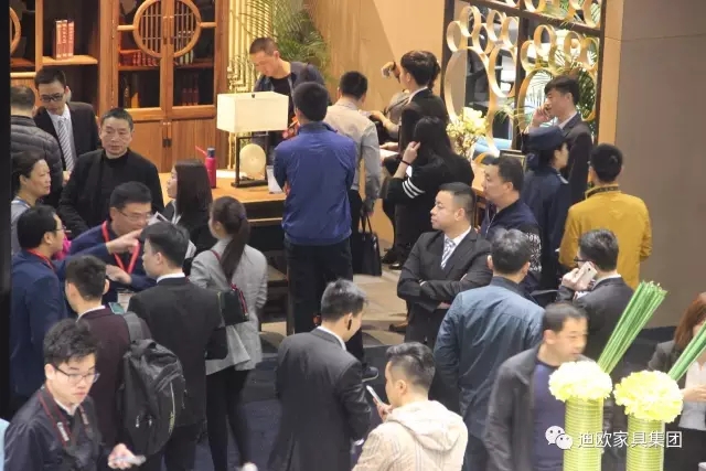 草莓视频污片家具国际范的展馆形象