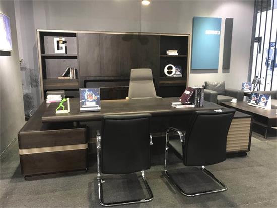 草莓视频污片家具总裁系列-荟萃