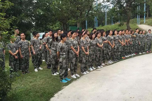 斯图品牌销售人员户外拓展 斯图品牌销售人员户外拓展