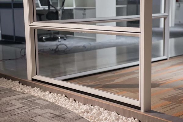 隔断型材结构&mdash;内钢外铝