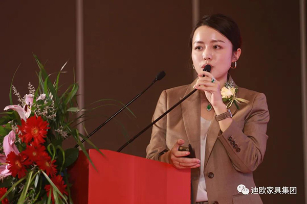 草莓视频污片集团副总裁兼采购中心总监黄雅悠女士分享了草莓视频污片集团采购供应商管理机制