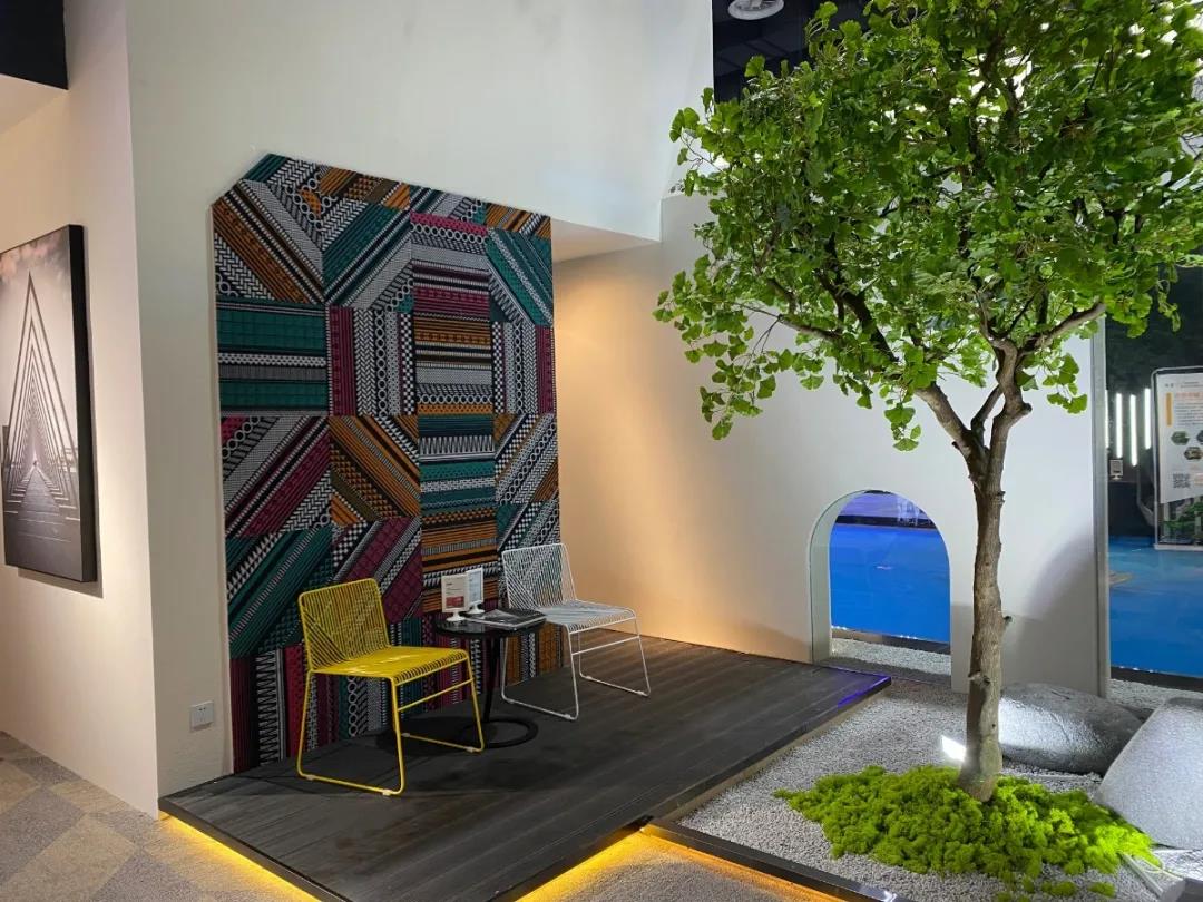 草莓视频污片展厅实拍