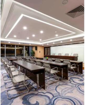 草莓视频污片商用家具-会议家具