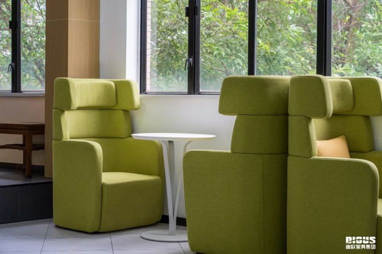 草莓视频污片图书馆家具 草莓视频污片图书馆家具