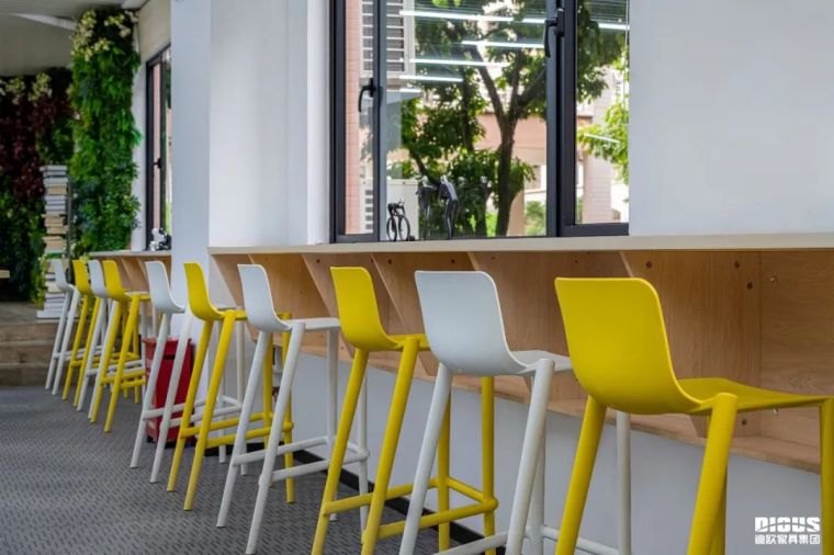 草莓视频污片图书馆家具 草莓视频污片图书馆家具