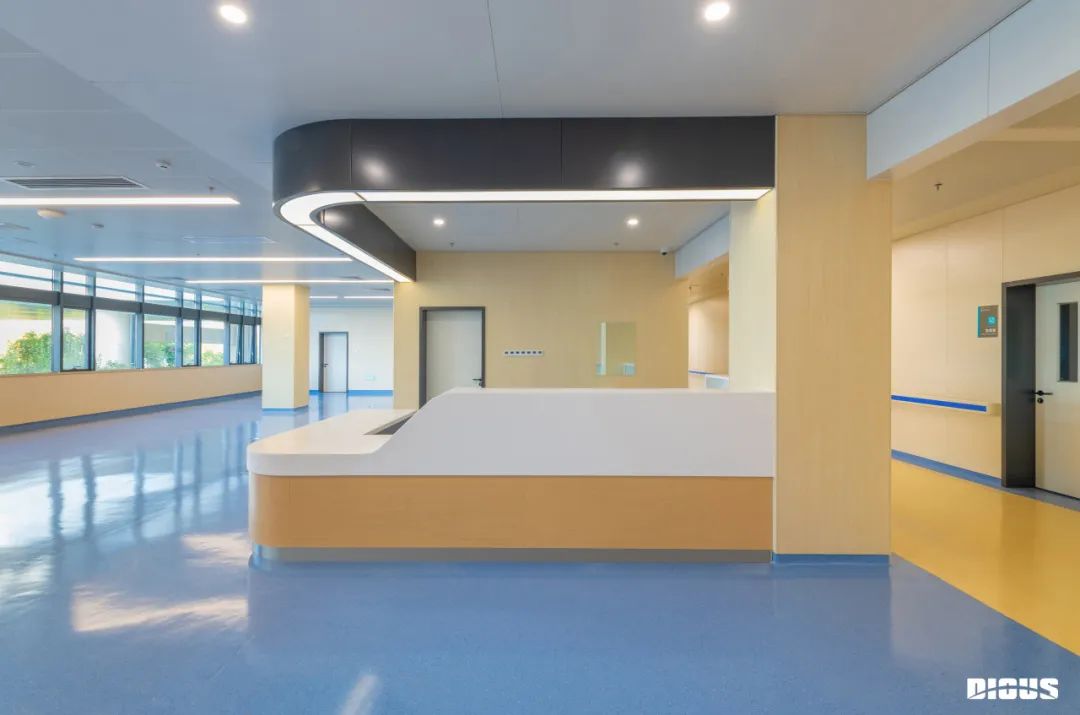 草莓视频污片家具案例上海市第六人民医院安徽医院家具项目